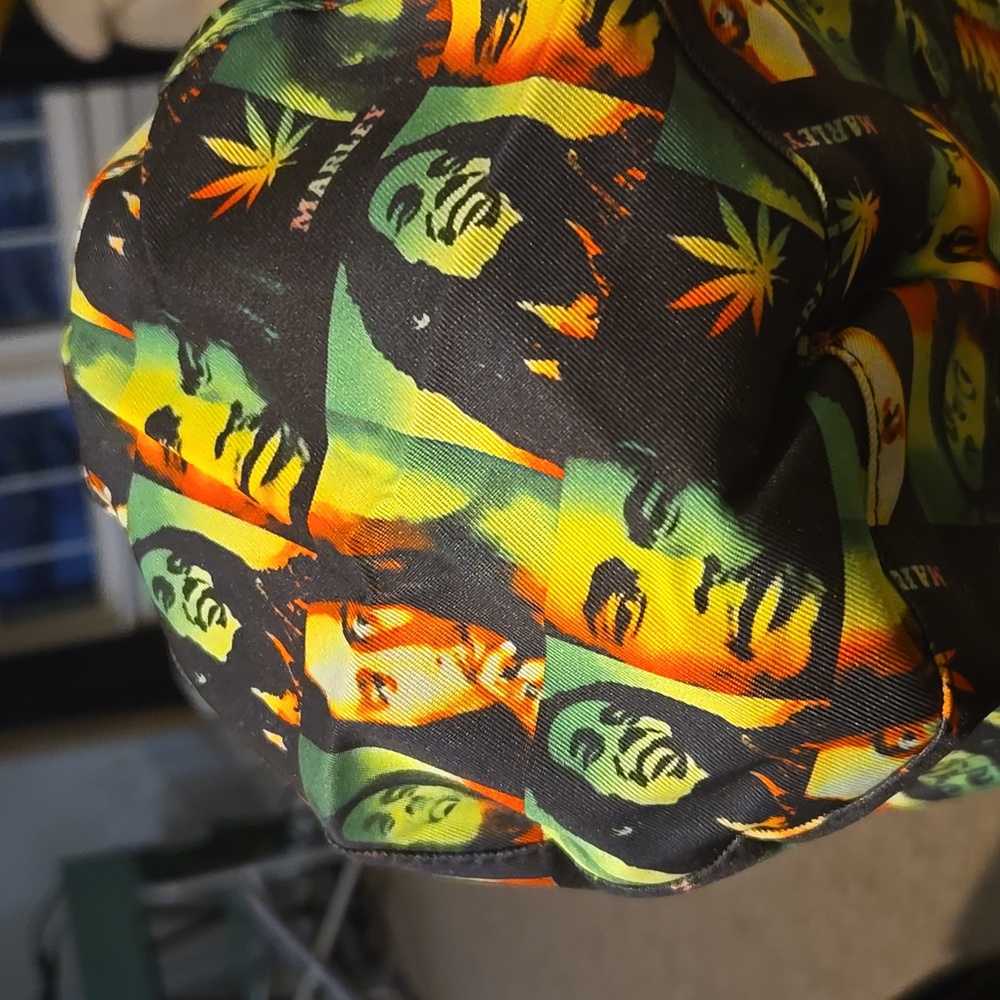 Bob Marley Bucket Hat.  💚   ✨️NEW✨️ - Picture 2 of 4
